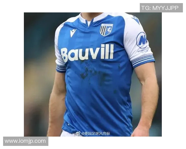 足球明星背后的故事与罕见照片揭秘他们不为人知的一面